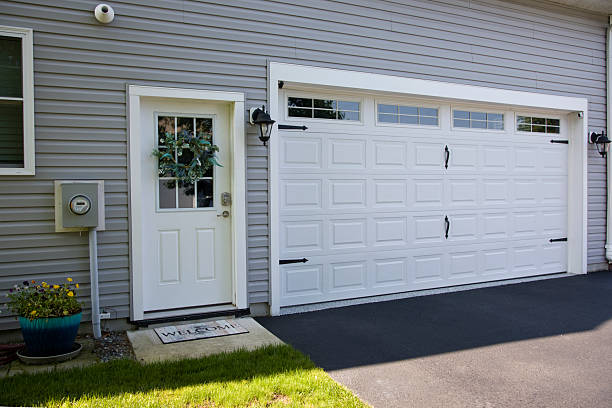 24/7 Emergency Garage Door Panel Replacement experts in Wells, NV